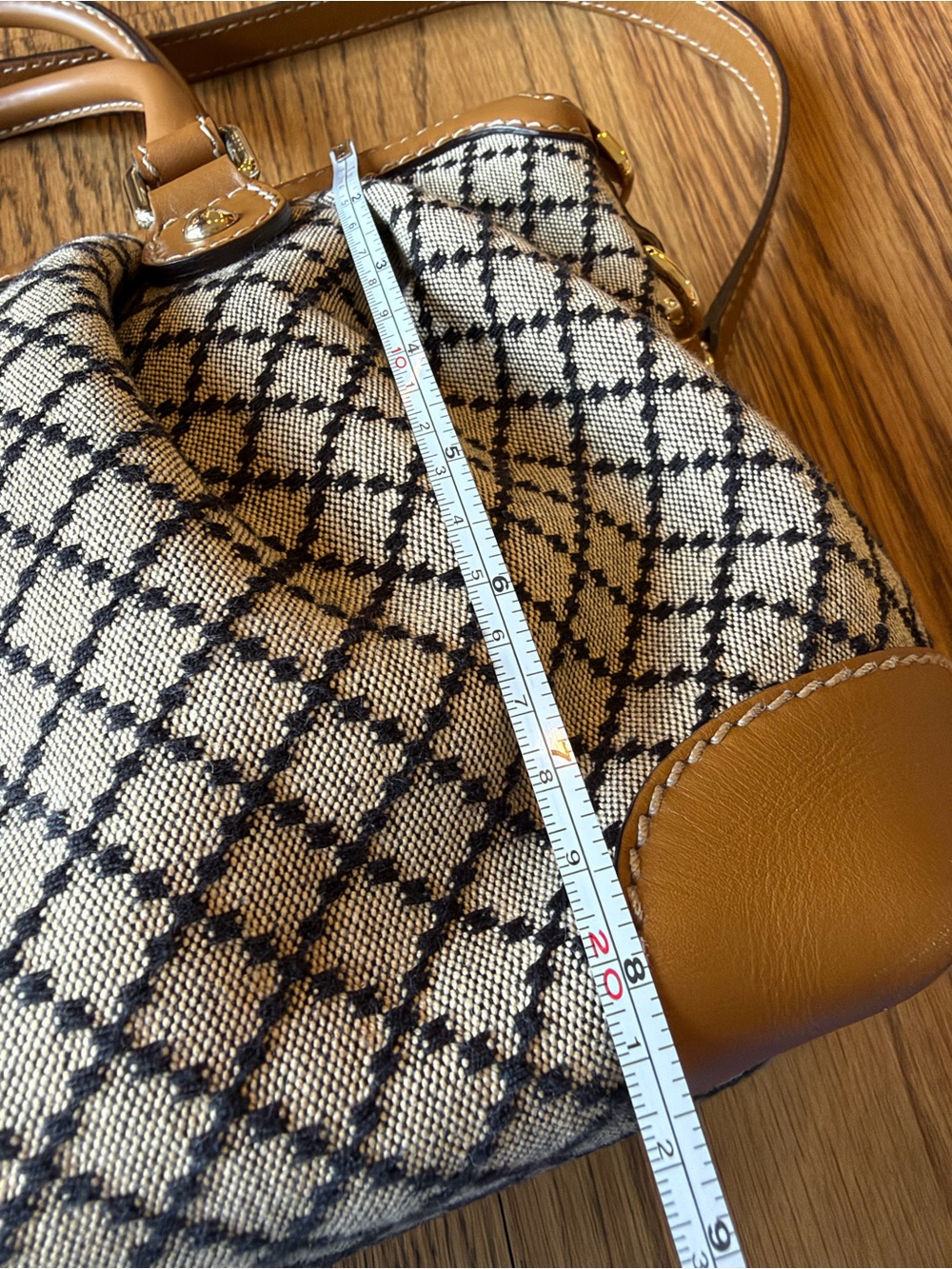 Gucci Diamante Canvas Sukey Satchel - Picture 14 of 14